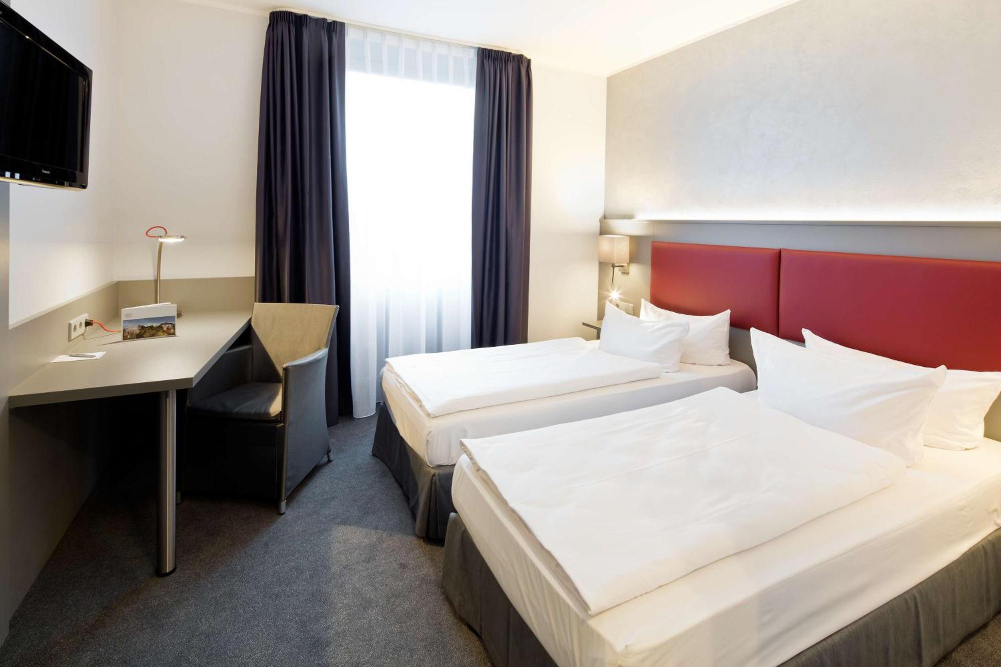 Median Hotel Hannover Lehrte Exterior foto